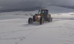 Kars’ta kar nedeniyle kapanan 20 köy yolu ulaşıma açıldı