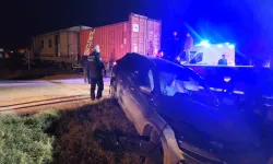 Malatya'da tren otomobile çarptı: 2'si çocuk 5 yaralı