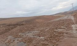 Sason'da heyelan nedeniyle kapanan 5 köy yolu açıldı