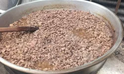 Yüzyıllardır süren kavurma geleneği kazanları kaynattı