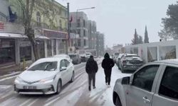 Adıyaman Besni'de yoğun kar yağışı etkili oluyor