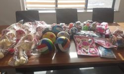 Diyarbakır'da hasta çocuklara oyuncak sürprizi