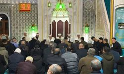 Batman'da Miraç Kandili coşkuyla idrak edildi: Namaz ve dua camileri doldurdu