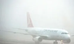 Diyarbakır'da görüş mesafesi 10 metreye düştü... Uçak seferleri iptal edildi