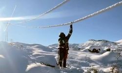 Dicle Elektrik, 1 metreyi aşan kara rağmen çalışmalarını sürdürüyor