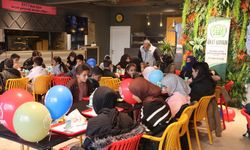 Umut Kervanı, Şanlıurfa’da yetim ve öksüz çocukları sevindirdi