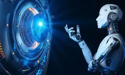 Yapay zeka göç yönetiminde ciddi riskler barındırıyor