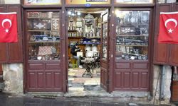 Dayısından öğrendiği mesleği aşkla sürdürüyor