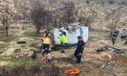 Gaziantep'te şarampole uçan otomobilin sürücüsü hayatını kaybetti