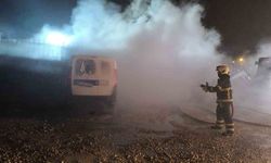 Mardin'de seyir halindeki ticari araç yandı