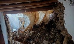 Batman'da heyelan: Bir ev toprak altında kaldı