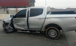 Batman'da iki araç çarpıştı: Facianın eşiğinden dönüldü