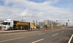 Diyarbakır'da yaya geçidinde kanalizasyon çöktü