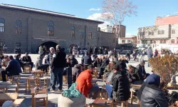 Diyarbakır'da güneş yüzünü gösterdi, vatandaşlar sokaklara çıktı