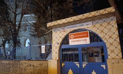 Diyarbakır'da elektriği kesilen cami ibadete kapatıldı!