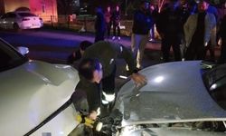 Mardin’de iki otomobil çarpıştı: 3’ü çocuk 6 yaralı