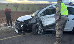 Mardin'de kafa kafaya çarpışma: 4 yaralı