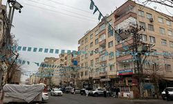 Bağlar'da Ramazan coşkusu: Caddeler süslendi