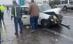 Şanlıurfa’da otomobiller çarpıştı: 2’si ağır 7 yaralı