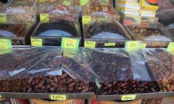 Şanlıurfa’da Ramazan öncesi tarihi çarşılarda yoğunluk