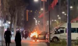 Siirt’te seyir halindeki otomobil alev aldı