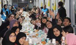Diyarbakır'da öğrenciler iftar sofrasında buluştu