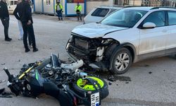Adıyaman'da motosiklet ile otomobil çarpıştı: 1 yaralı