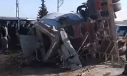 Gaziantep'te beton mikseri devrildi: Sürücü hayatını kaybetti