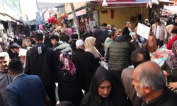 Çarşı ve pazarlarda bayram bereketi ve yoğunluğu yaşanıyor