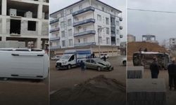 Diyarbakır'da çarpışan otomobillerden biri devrildi