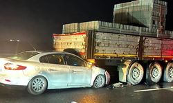 Diyarbakır'da otomobil TIR’a arkadan çarptı: 2 yaralı