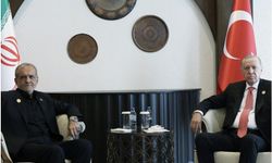 Erdoğan, İran Cumhurbaşkanı Pezeşkiyan ile telefonda görüştü