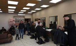 Diyarbakır'da berberler yoğunluk nedeniyle randevu sistemine geçti