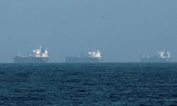 Hürmüz Boğazı’nda 15 Türkiye gemisi bekliyor