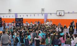 Öğrenciler Ramazanın maneviyatını okullarda yaşıyor