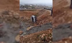 Şanlıurfa'da otomobil şarampole yuvarlandı: 1 yaralı
