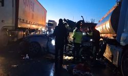 Şanlıurfa’da tanker ile otomobil çarpıştı: Bir ölü, 5 yaralı