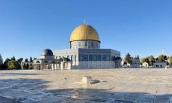 Siyonist rejim Mescid-i Aksa'da cuma namazını yasakladı