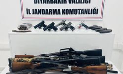 Diyarbakır’da çok sayıda silah ve mühimmat ele geçirildi