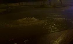 Yağmur değil altyapı sorunu: Diyarbakır'da sokaklar göle döndü