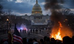 ABD’de siyasi şiddet son 30 yılın zirvesinde: Sistem çöküş sinyalleri veriyor