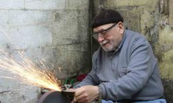 5 metrekarelik dükkanında 67 yıldır bıçakçılık yapıyor