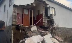 Ağrı depreminde hasarın boyutu kameralara yansıdı