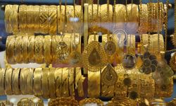 Altında FED öncesi bekleyiş