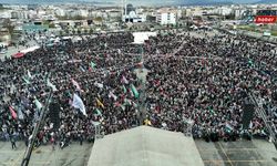 Batman'da düzenlenen Mevlid-i Nebi programına yoğun katılım