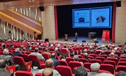 Batman'da hacı adaylarına hazırlık semineri düzenlendi