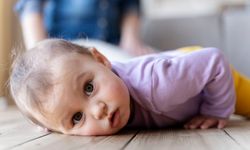 Çocuklarda kasık fıtığına dikkat: Basit bir şişlik ciddi sonuçlar doğurabilir