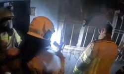 Diyarbakır'da itfaiyenin yangınla mücadelesi kask kamerasına yansıdı