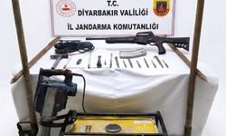 Diyarbakır'da kaçak kazı yapan 5 kişi suçüstü yakalandı