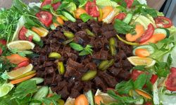 Diyarbakır’dan dünyaya uzanan lezzet: Çiğkoftelatta